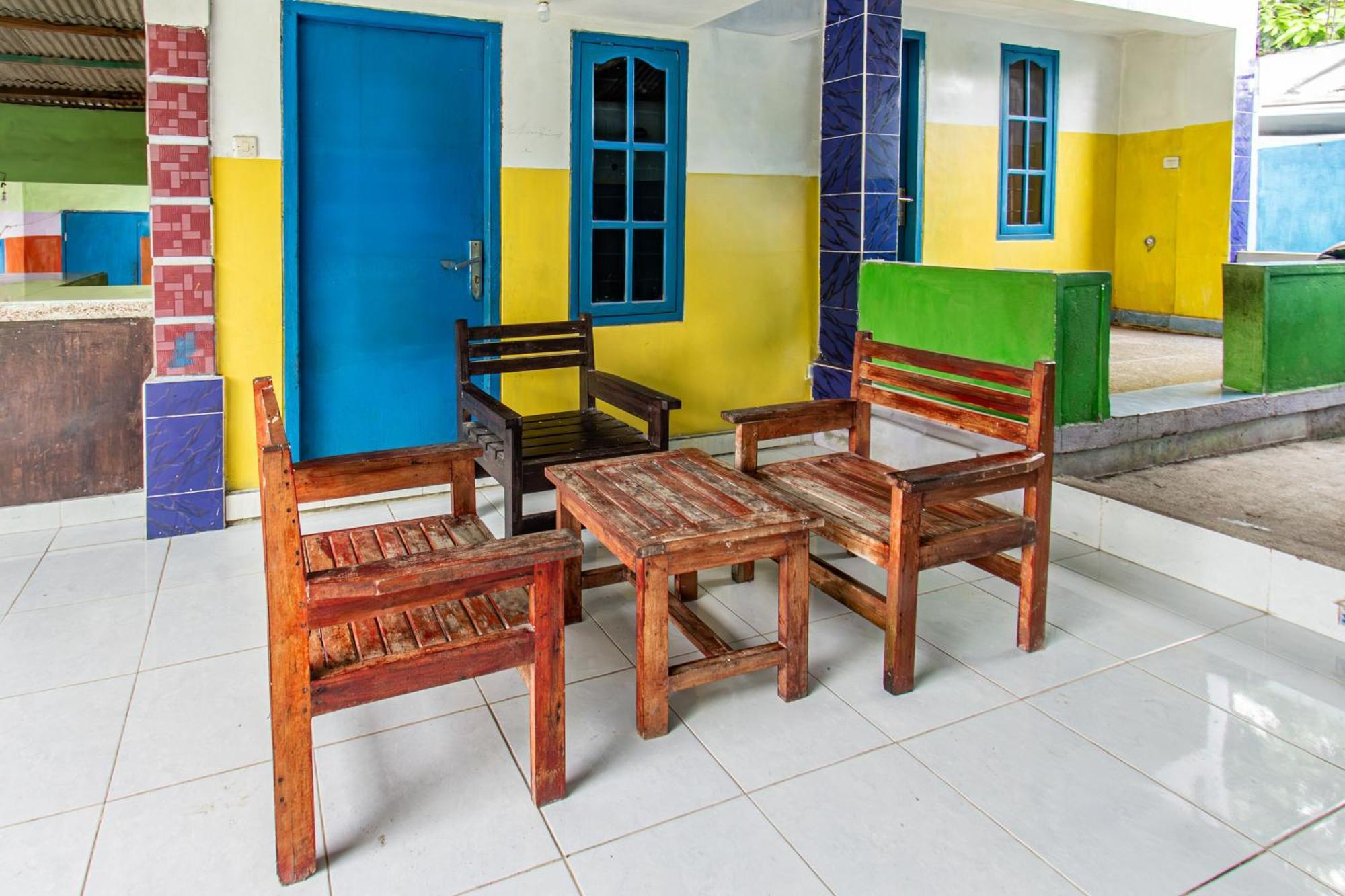 Oyo 93359 Kawi Homestay Praya Dış mekan fotoğraf