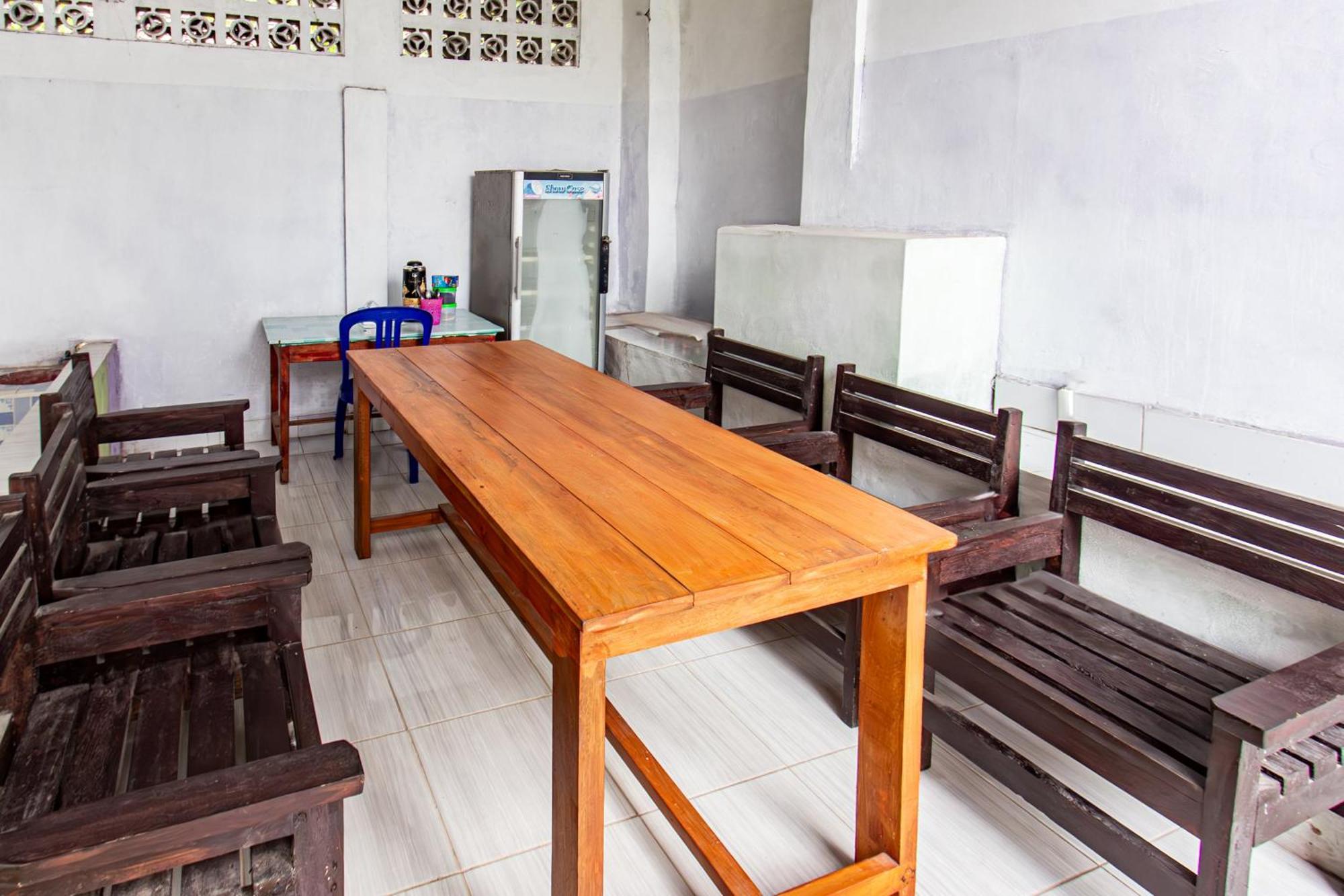 Oyo 93359 Kawi Homestay Praya Dış mekan fotoğraf