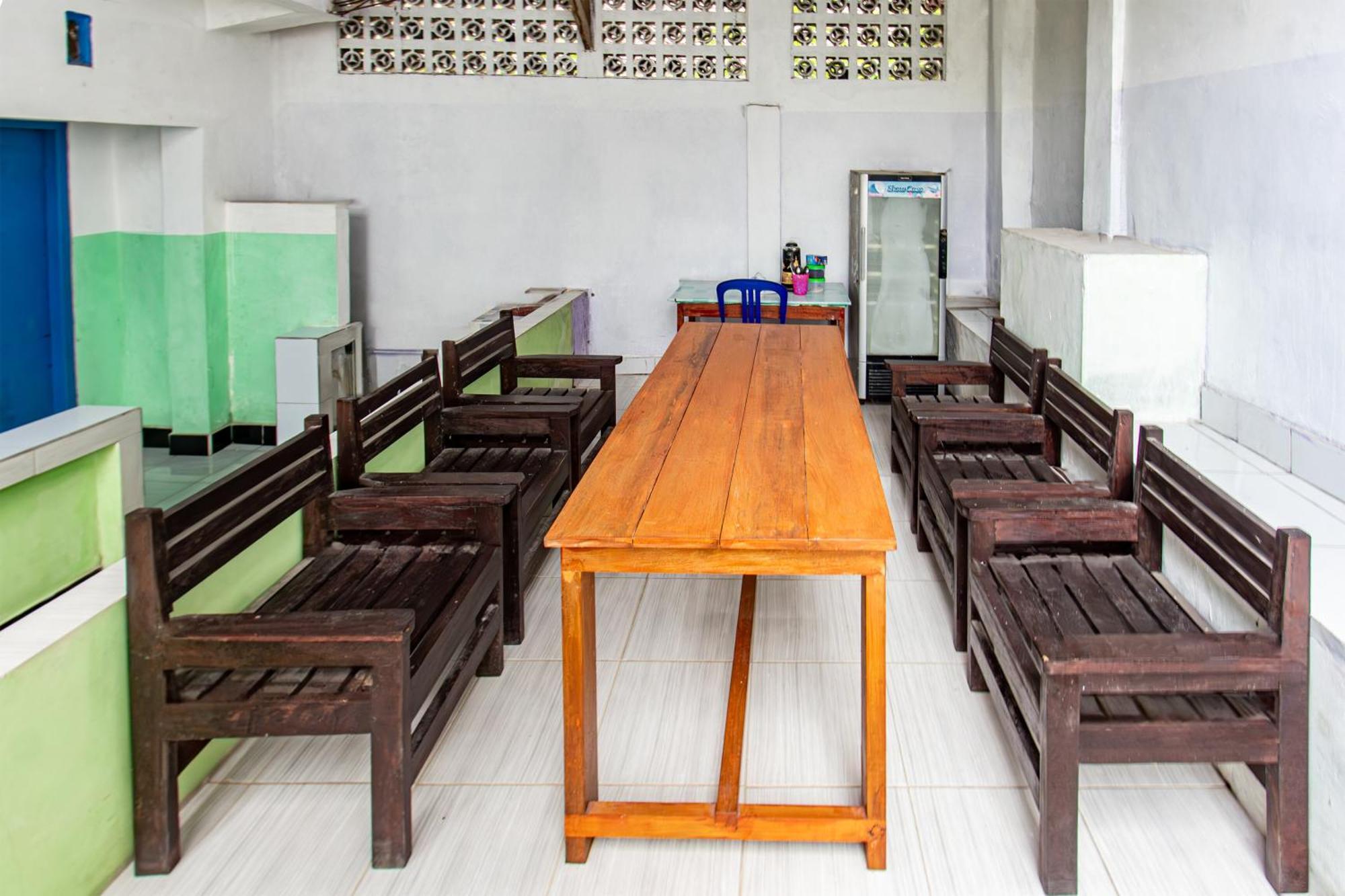 Oyo 93359 Kawi Homestay Praya Dış mekan fotoğraf